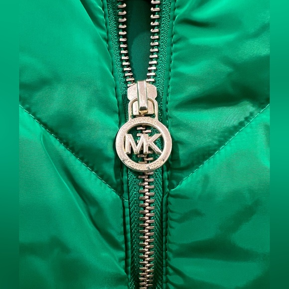 Michael Kors Quilted Puffer Vest Lightweight, Sleeveless & Full-zip Green NWT - Picture 5 of 7